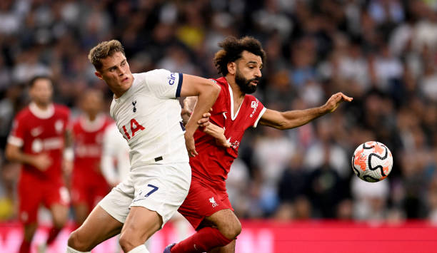 相比之下 相比之下